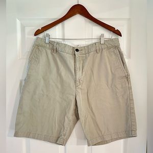 Dockers men’s khaki 9.5” inseam shorts, size 36.